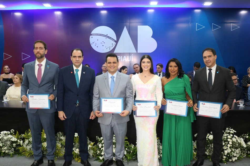 Nova diretoria da OAB Piauí é empossada para o triênio 2025-2027