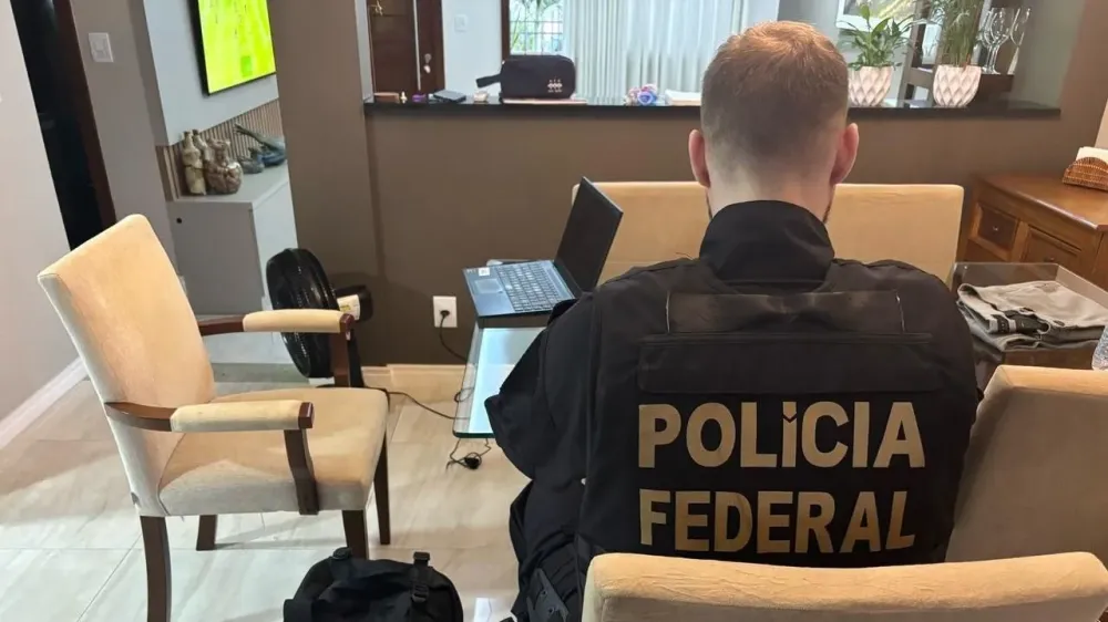Polícia Federal faz operação contra suposto desvio de emendas