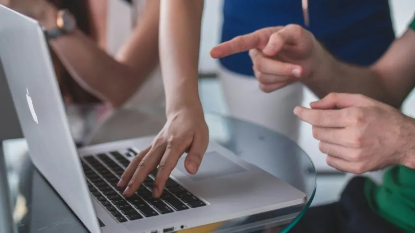Metade dos pequenos negócios investe em publicidade online