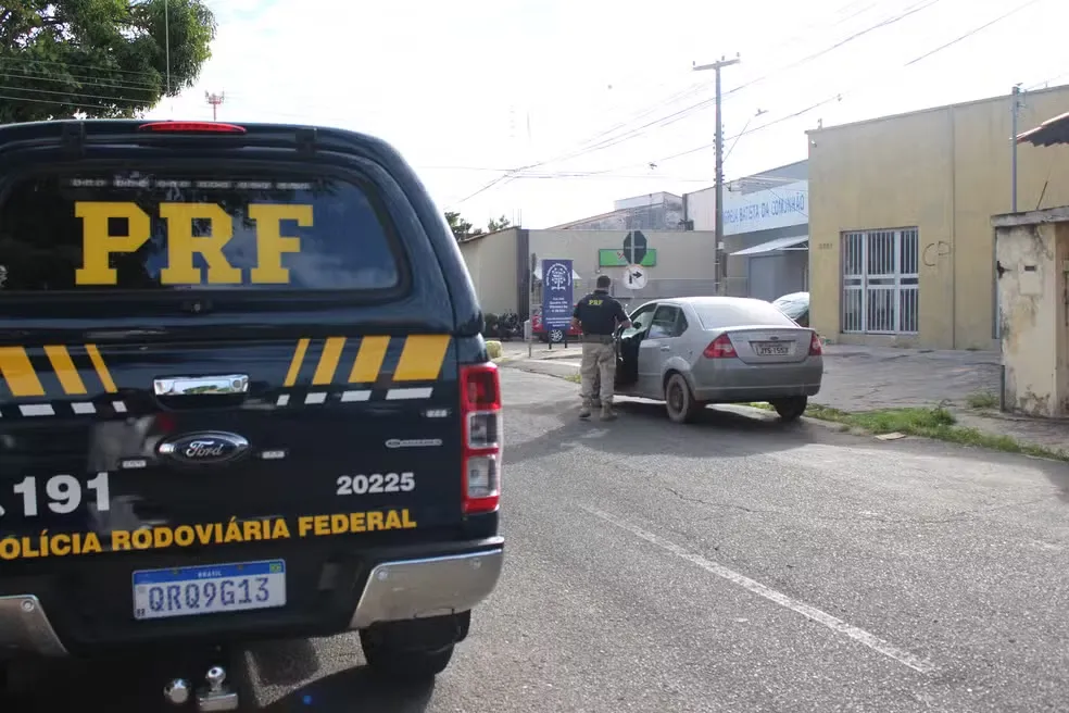 Golpistas criam boletos falsos para desviar pagamento de multas aplicadas pela PRF