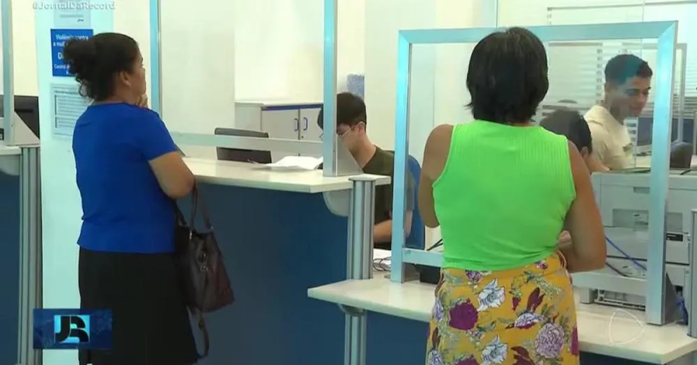 Quase 2 milhões de brasileiros estão na fila do INSS, maior número em cinco anos
