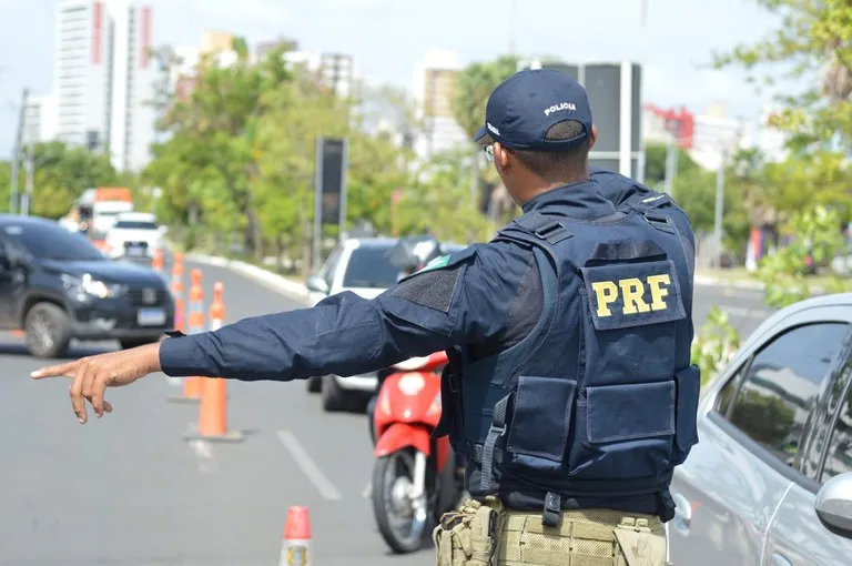 Operação de Carnaval da PRF no Piauí terá início às 0h desta sexta-feira