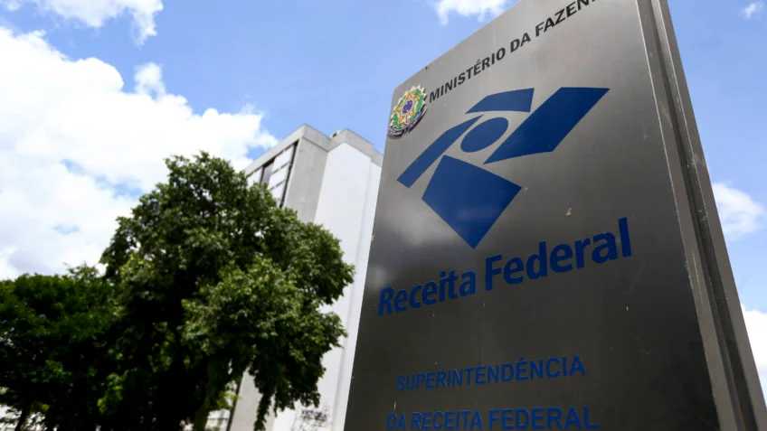 Entrega do Imposto de Renda começa nesta segunda-feira