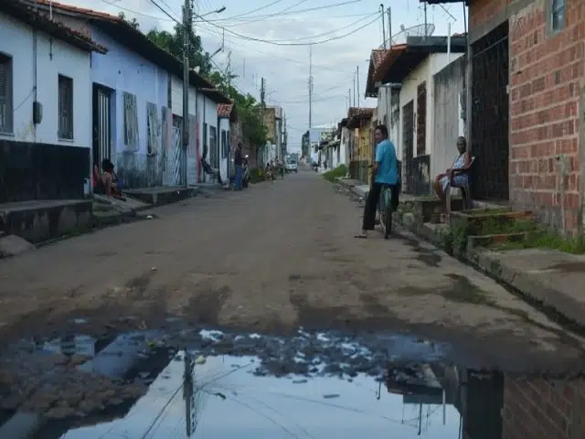 Falta de saneamento básico no Brasil provoca 344 mil internações em 2024