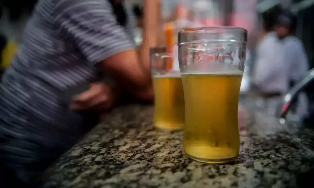 Gastos públicos para tratar problemas de saúde decorrentes do álcool atingem R$ 1,1 bi por ano