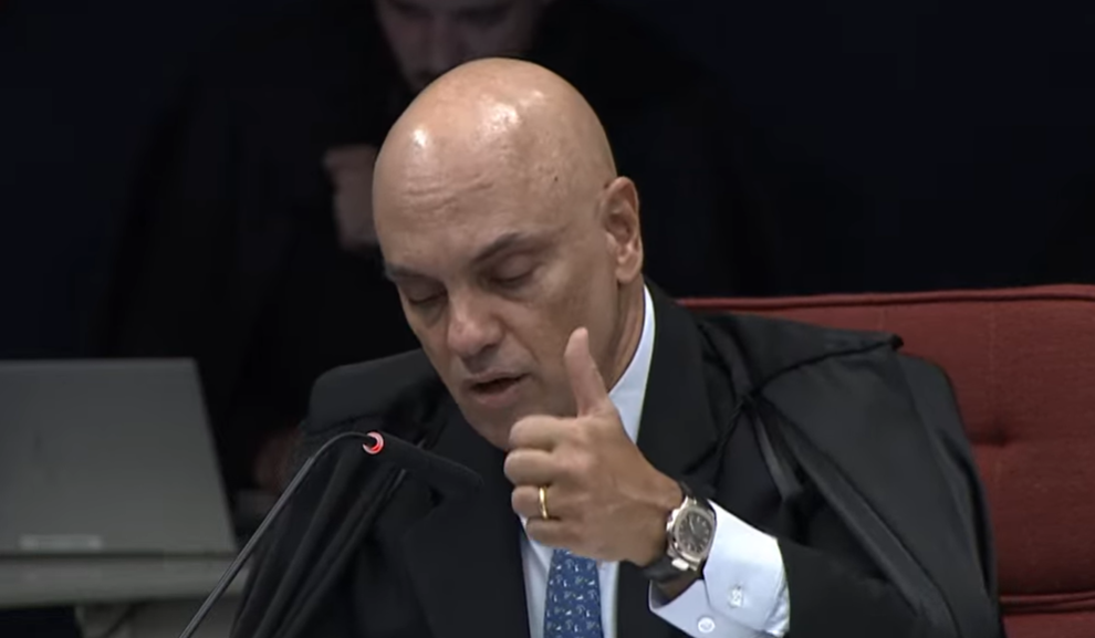 Moraes usou avião da FAB para ir a São Paulo antes de jogo do Corinthians, diz jornal
