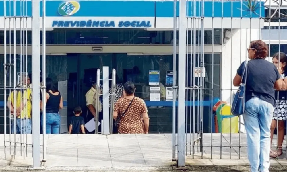 Fila do INSS passa dos 2 milhões de pedidos no mês de dezembro; divulgação de dado ainda atrasa