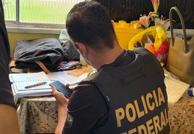 Servidor do INSS suspeito de contratar empréstimos nas 27 unidades da federação é alvo de operação da PF