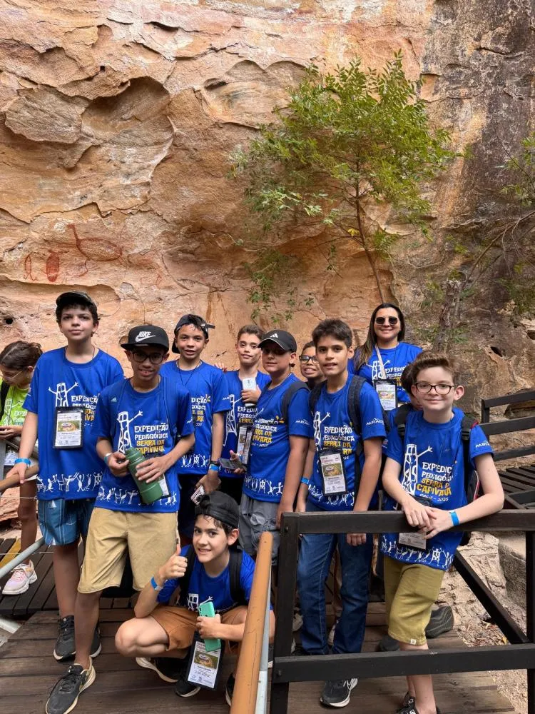 Alunos do Colégio das Irmãs fazem expedição à Serra da Capivara