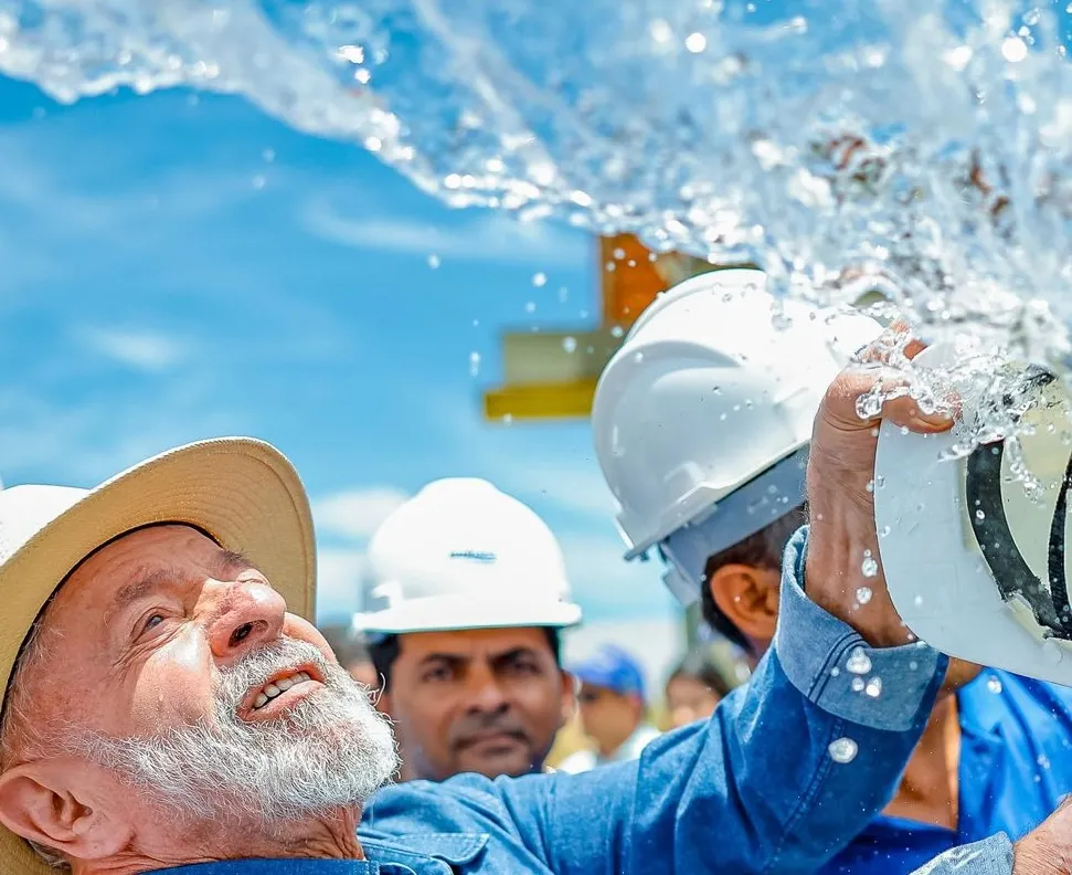 Presidente Lula em obras de abastecimento de água na Bahia - (Imagem: Ricardo Stuckert/PR)