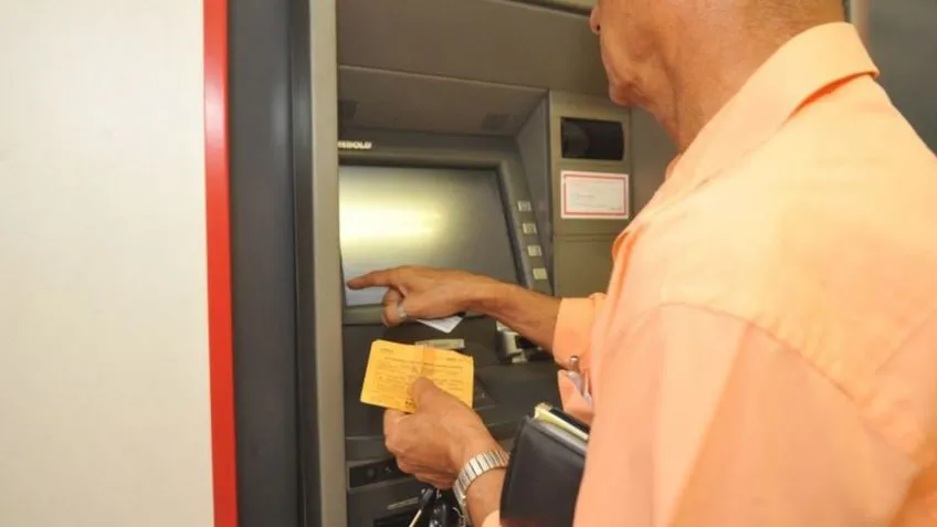 Bancos fecham na Sexta-Feira Santa e no Dia de Tiradentes