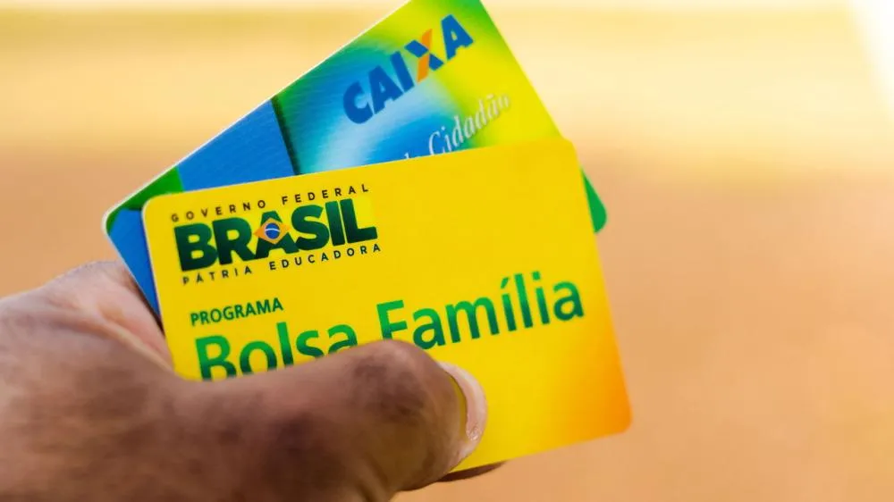 Bolsa Família paga até R$ 900 em abril e novo calendário já está liberado