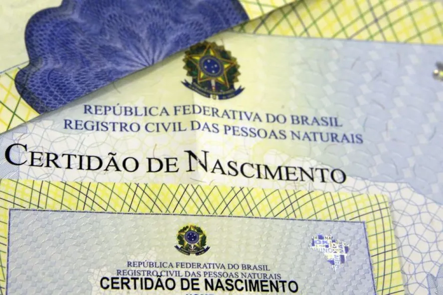 Comissão aprova prazo para cartórios informarem nascimentos sem pai