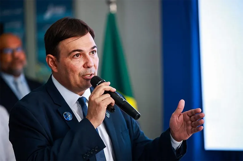 Governo vai treinar público para uso consciente de redes sociais e como evitar golpes na internet