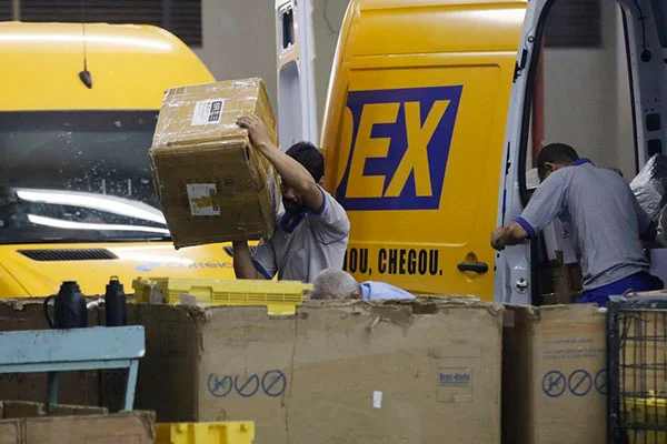Clientes relatam atrasos de quase um mês em entregas dos Correios no Piauí