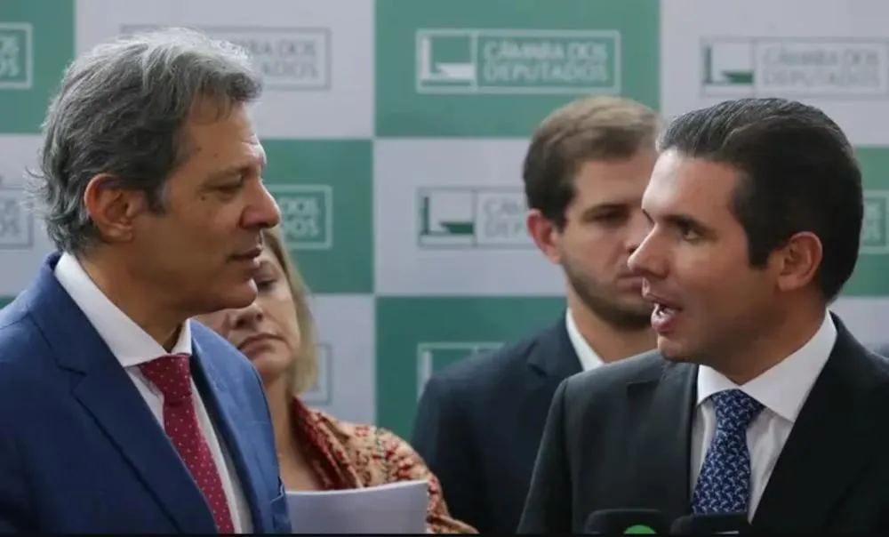 IOF segue como crise, com pressão do Congresso Nacional sobre o governo; entenda