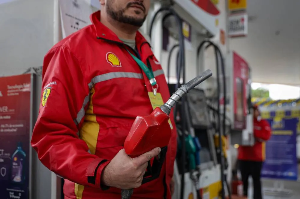 Queda no preço da gasolina ainda não chegou ao consumidor