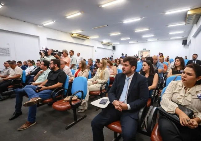 Prefeitos e Governador do Piauí defendem PEC que ampliará prazo para pagamento de dívidas por 25 anos