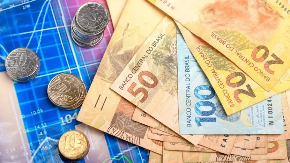 Brasil tem a 2ª maior taxa de juro real no mundo após alta da Selic