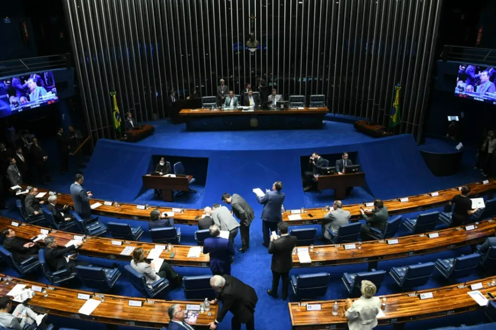 Senado aprova criação de vagas de deputados mesmo com aumento de gastos