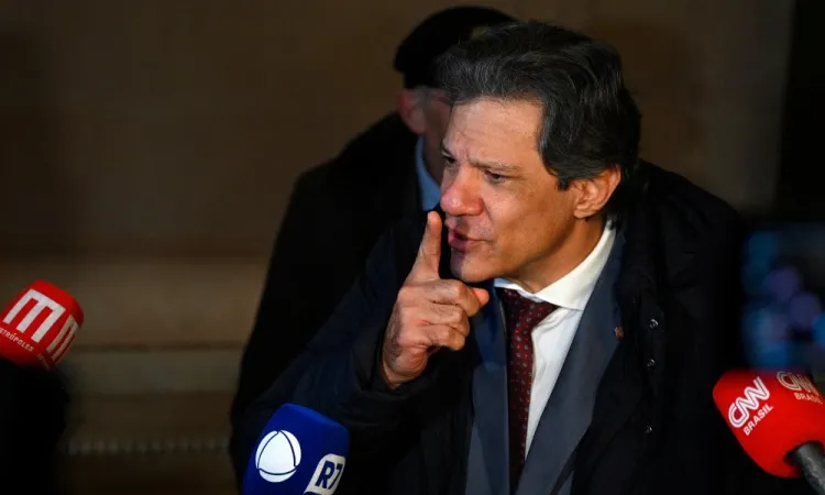 Tarifa de 50% é insustentável do ponto de vista econômico e político, diz Haddad