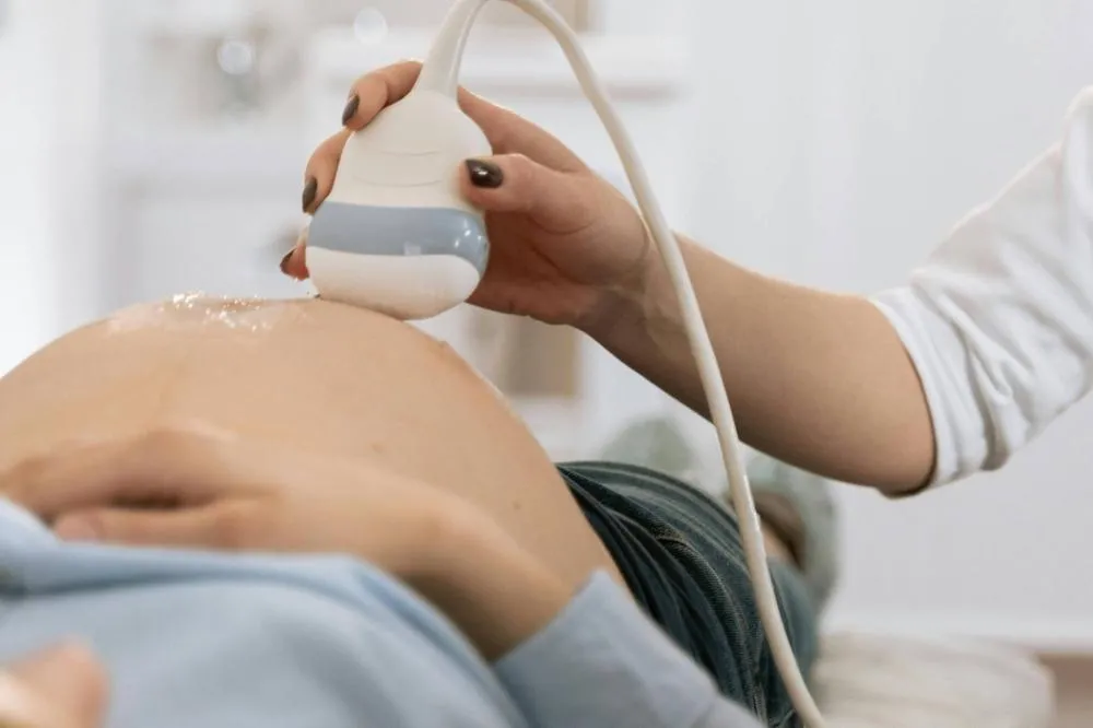 INSS altera regras do salário-maternidade para autônomas para cumprir decisão do STF