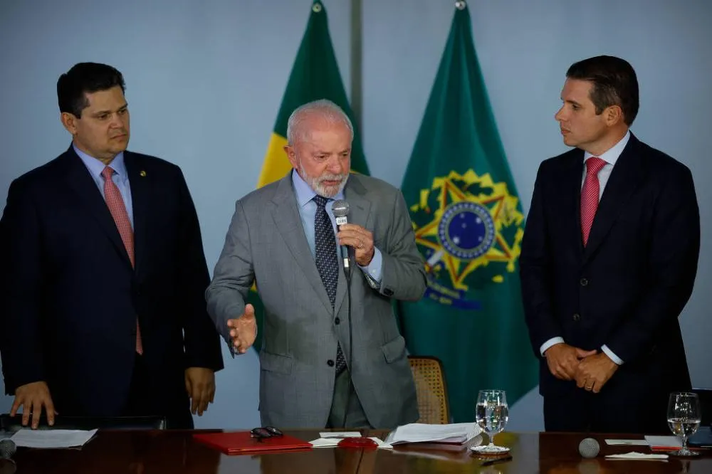 Lula deve vetar projeto que amplia deputados na Câmara; prazo termina nesta quarta (16)