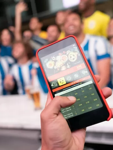 44% dos endividados já jogaram em bets buscando dinheiro para pagar débitos