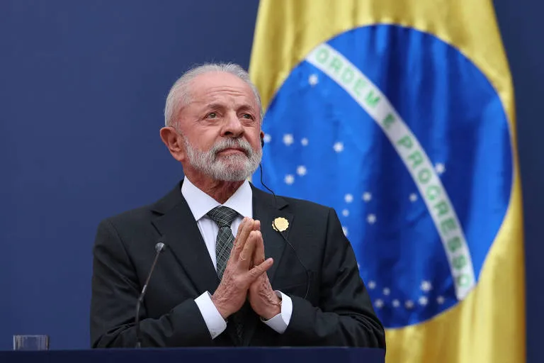 Governo Lula discute fundo para dar crédito a empresas ou setores afetados por tarifaço de Trump