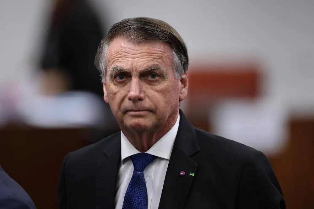 Datafolha: 48% querem Bolsonaro preso