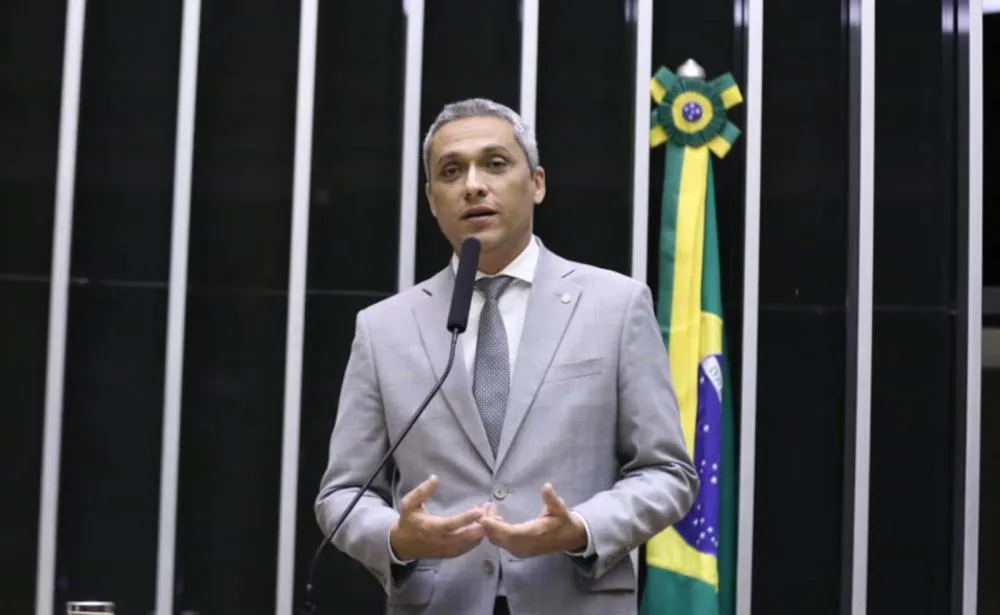 ‘Lei Clezão-Silveira’: deputado quer criar versão brasileira da lei Magnitsky