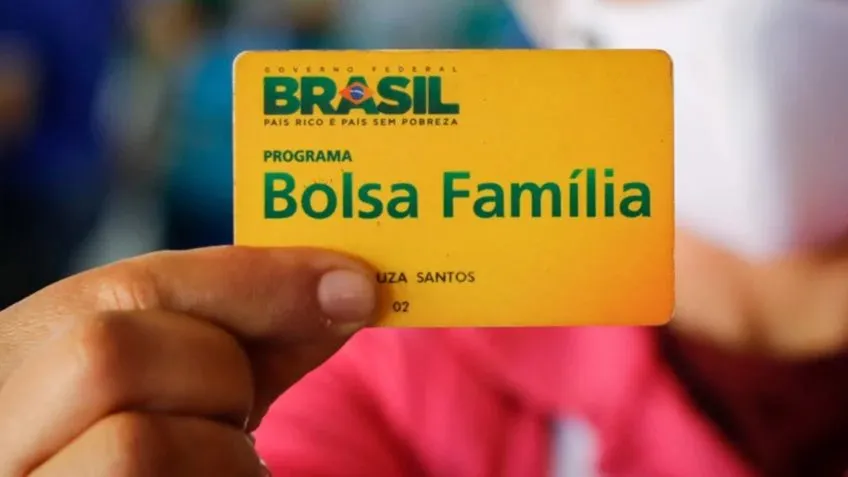 Pagamentos do Bolsa Família de agosto começam nesta segunda-feira