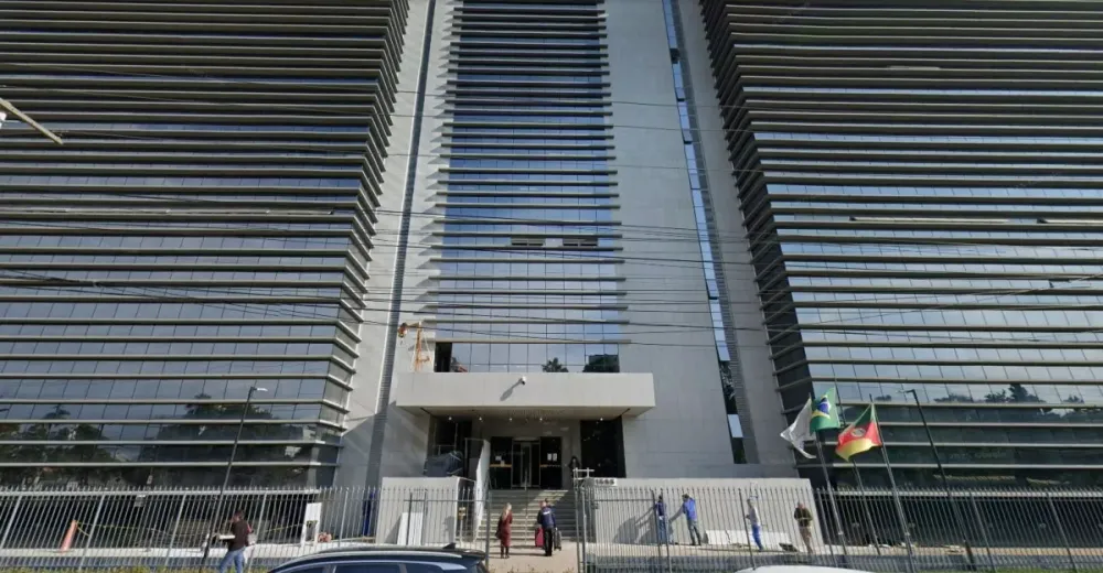 Promotor é investigado por falar em júri que réu negro merecia “chibatadas”