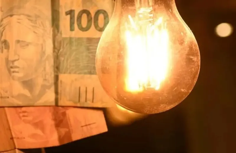 Aneel reduz bandeira para vermelha 1 na conta de luz em outubro
