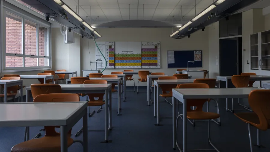 Mensalidade de escola particular deve subir quase 10% em 2026, diz pesquisa
