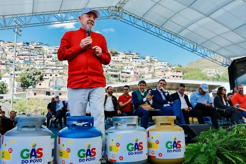 Gás do Povo: Famílias do Piauí poderão receber até seis botijões por ano