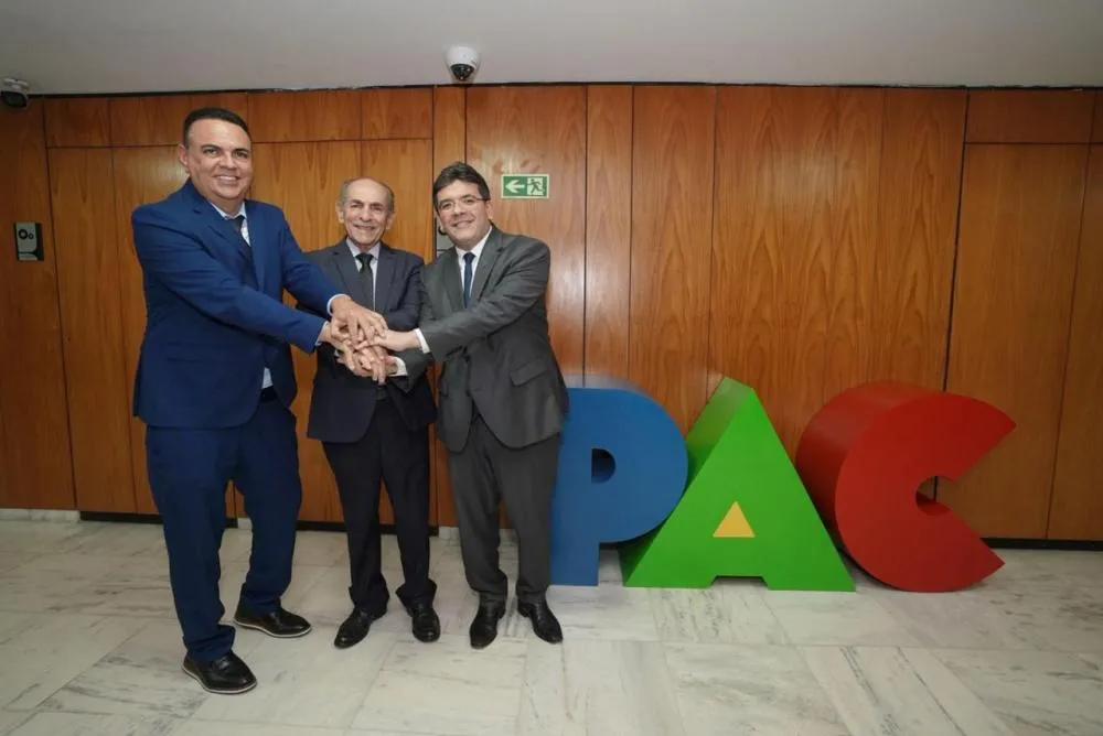 Adutora Serra da Capivara é aprovada pelo PAC: Prefeito Rogério Castro comemora conquista histórica