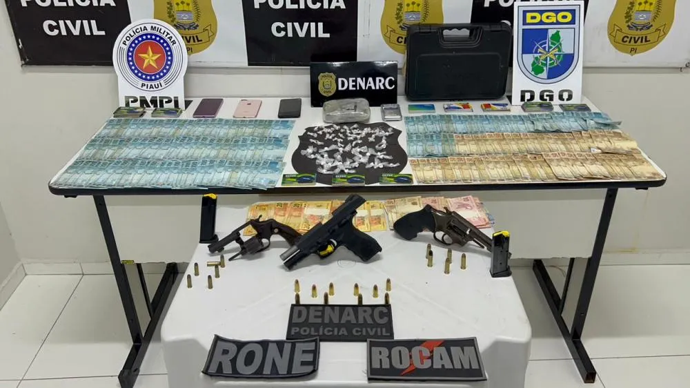 Polícia apreende 200 cartões do Bolsa Família suspeitos de bancar prostituição e drogas