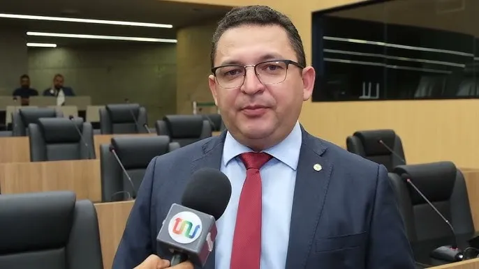 Deputado propõe que feriados às terças, quartas e quintas sejam comemorados às sextas
