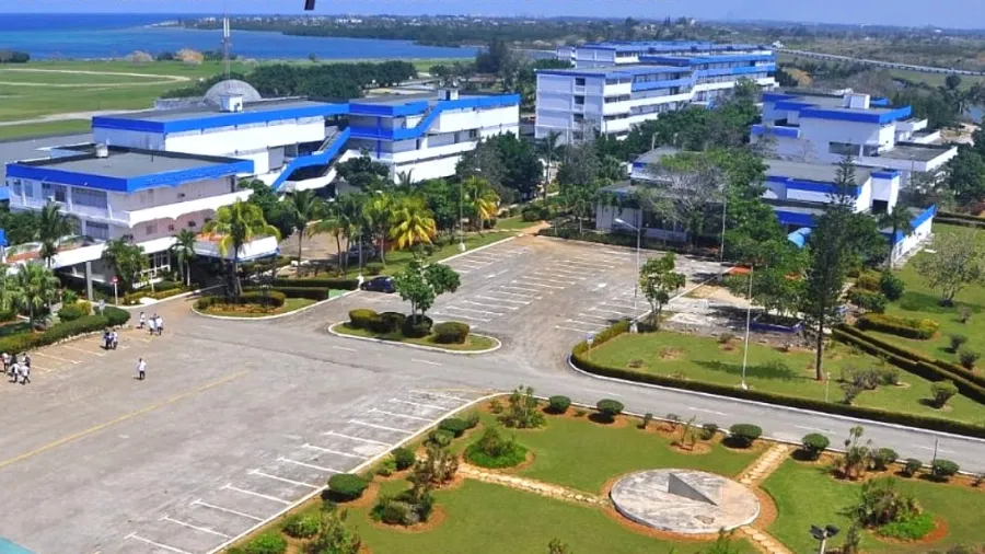 Bahia mandará jovens estudar medicina em faculdade criada por Fidel em Cuba