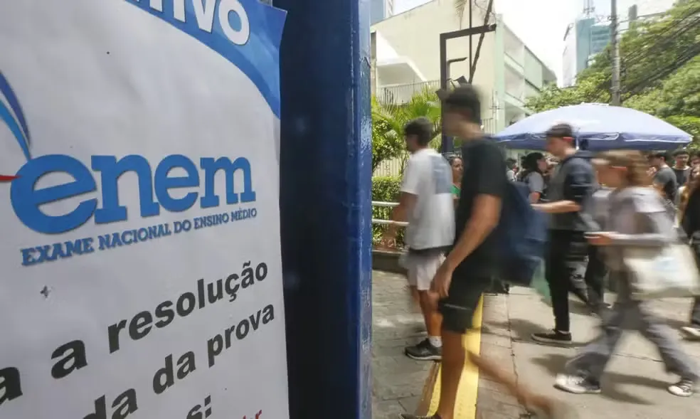 Enem no Piauí: candidatos fazem segundo dia de provas neste domingo em 370 locais