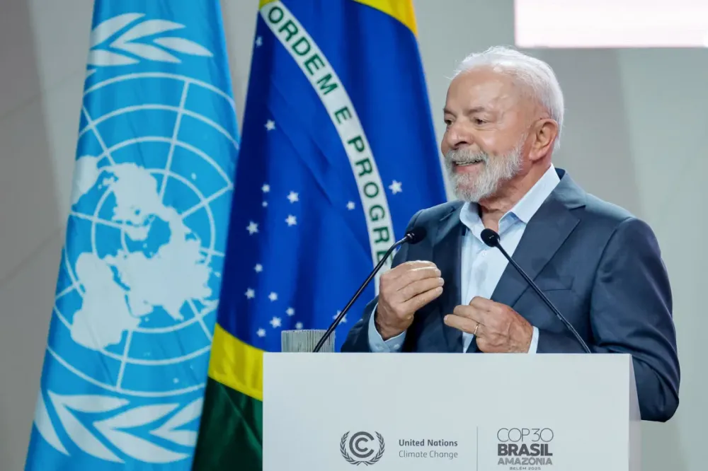 'Todes', 'elu', 'ume'... Lula sanciona lei que proíbe linguagem neutra na administração pública