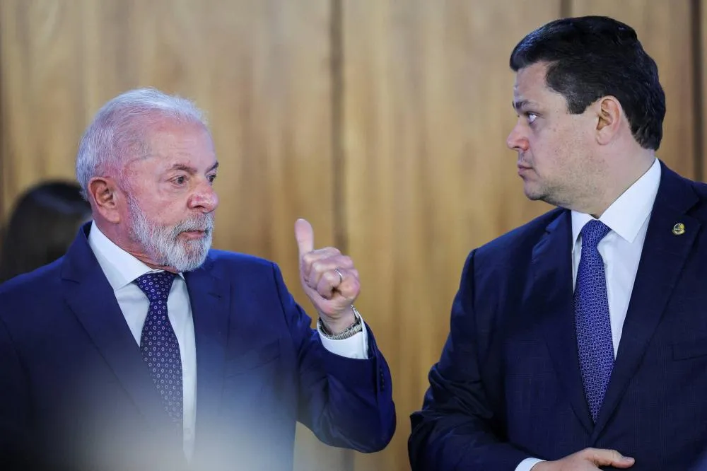 Senadores temem crise inédita por rejeição de Messias 