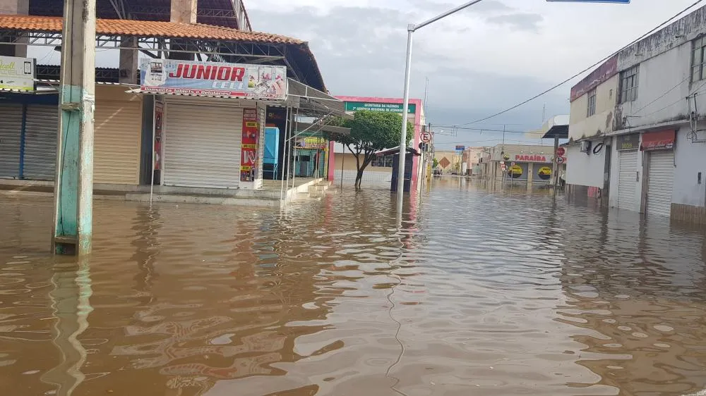 Chuvas intensas e baixa umidade: Inmet alerta municípios do Piauí