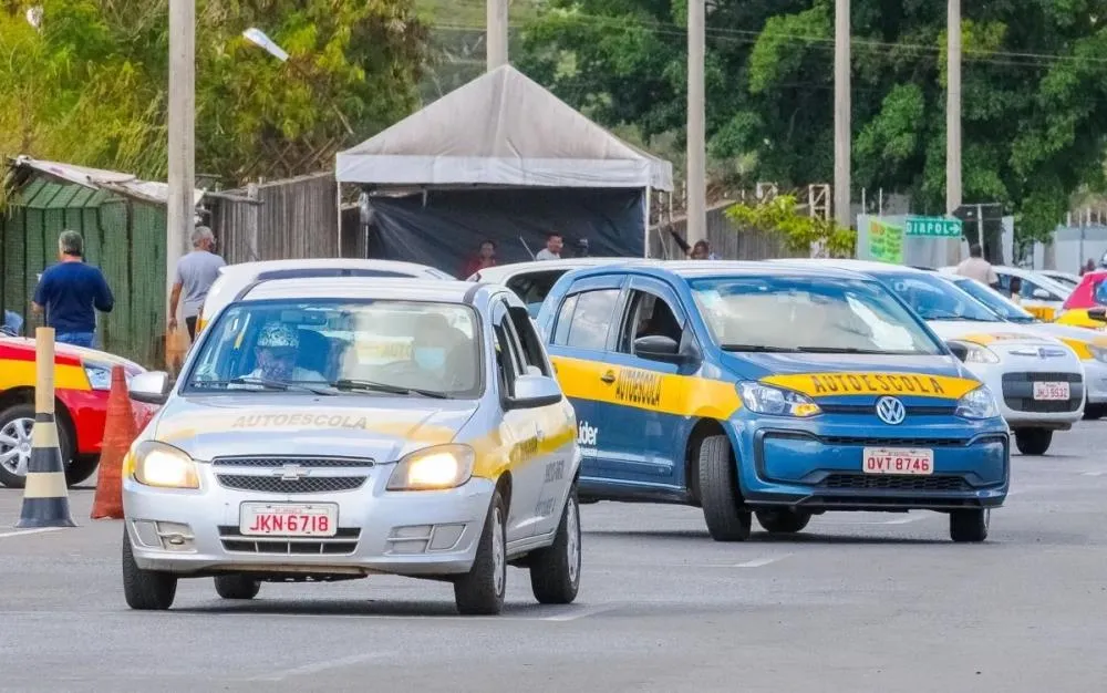 Contran aprova resolução que exclui a obrigatoriedade de Auto Escolas para CNH