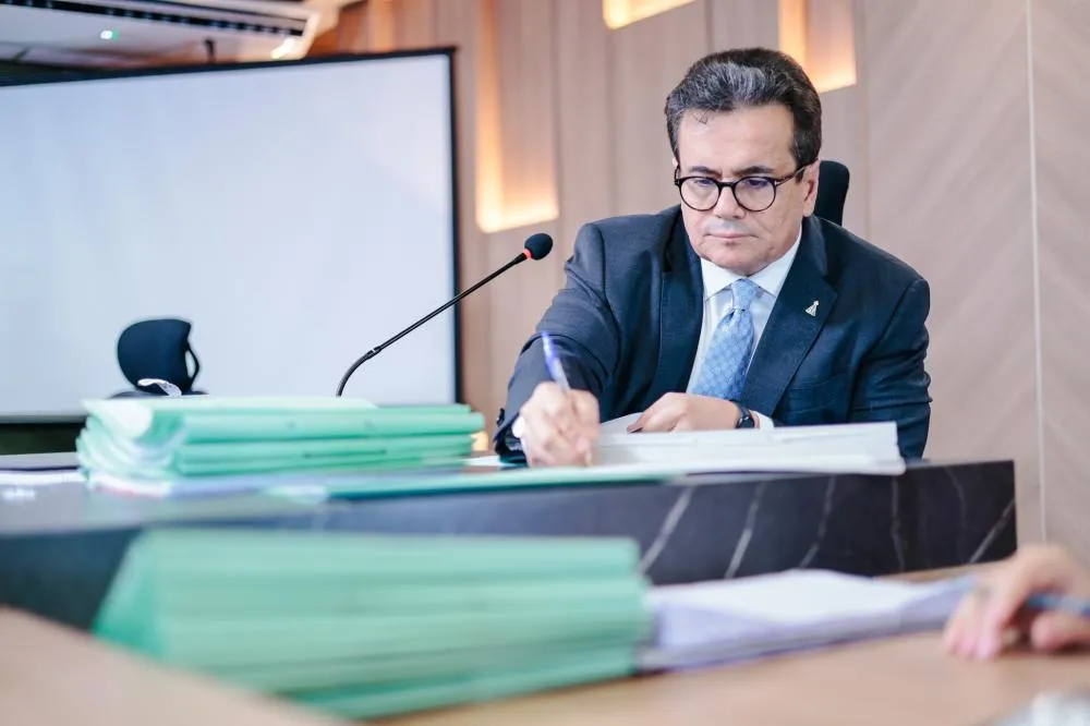 CCJ na Alepi aprova proibição do uso de maconha em ambientes coletivos