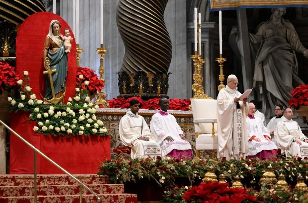 Papa diz que violência não salva o mundo em missa no 1º dia de 2026