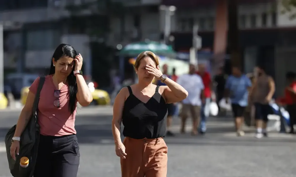 Mais de 2 mil buscam atendimento médico por causa de calor
