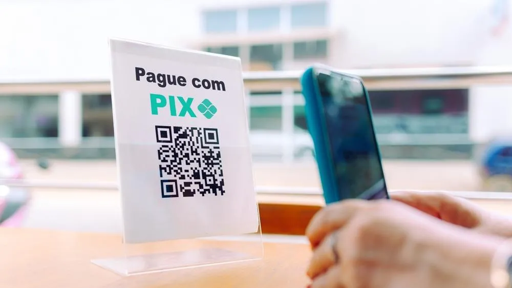 Pix fica fora do ar e usuários relatam falhas em bancos nesta segunda-feira (19)