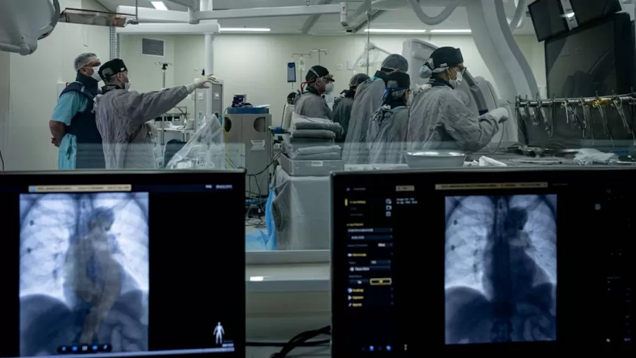 Enamed: 4 em 10 médicos de curso privado se formam sem atingir proficiência